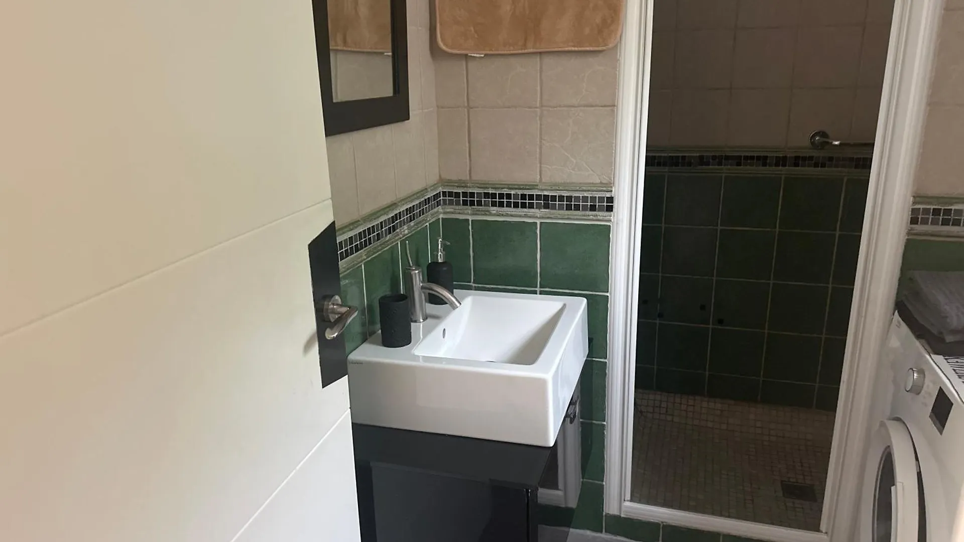 Apartamento Espectacular Loft Con Piscina Comunitaria Junto Al Mar Málaga